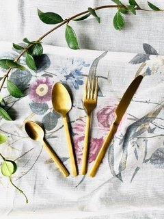 Cuchillo de Mesa Dorado