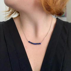 Colar pedrinhas naturais banho ródio