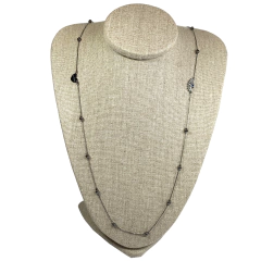 colar semijoia escapulário olho grego e coração banhado a ródio negro