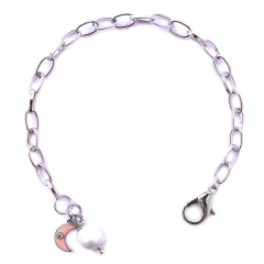 pulseira semijoia energética banhada a ródio com pingente de Lua e pérola para trabalhar a intuição feminina