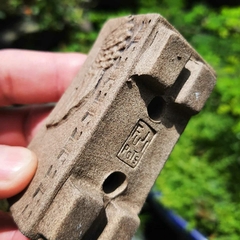 Vaso retangular estilizado angelical com asas em cerâmica de alta temperatura A3,5x3x7Cm - FujiBonsai