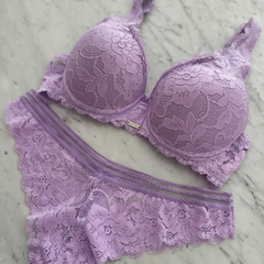 Bralette Sama en internet