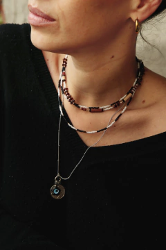 Collar Hebi en internet