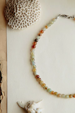 Collar Bora en internet