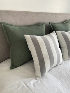 Almohadones Nido y Rayas