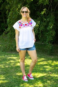 CAMISOLA LAS FLORES BLANCA - comprar online