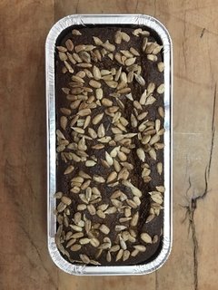 Bolo 100% Integral de Cenoura com Chocolate Meio Amargo - comprar online