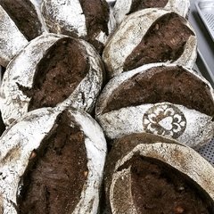 Imagem do Pão de Cacau e Avelãs de Fermentação Natural