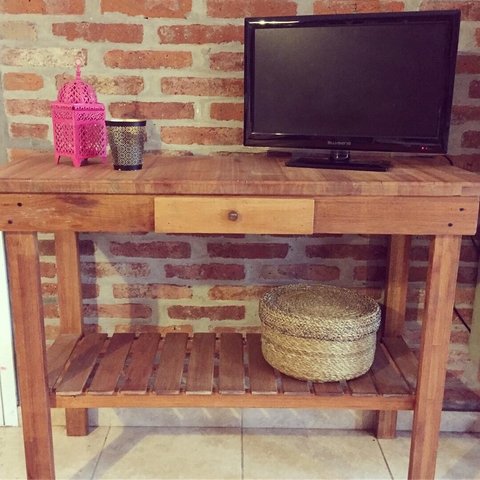 MESA AUXILIAR "FAUSTINA" (opcional cajón)