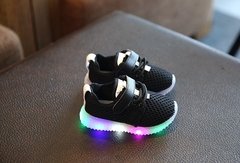 Tenis LED Bebê na internet