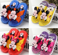 Chinelo Mickey