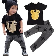 Conjunto Mickey Dourado Ninos