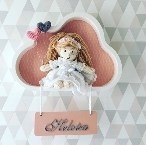 Quadro Nuvem com Boneca