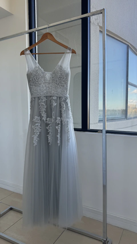 EDICIÓN LIMITADA Vestidos XV largos $250.000 efvo / $350.000 transferencia