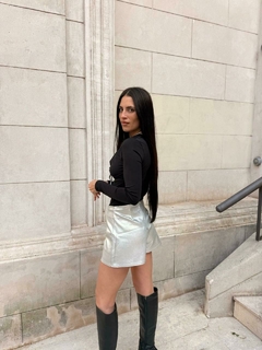 Short Mindy - Hormiga Negra