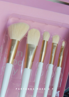 BRUSHES WHITE X 5 SINTETIC en internet