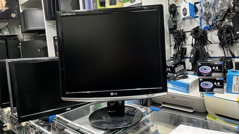 Monitor 17 Polegadas LG Flatron Lcd L1755s Quadrado - comprar online
