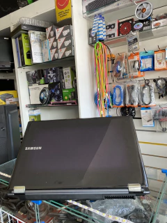 Notebook Samsung RF511 intel core i5/SSD 256 GB/8gb/hdmi-vga/Dvd tela”15.6”/Bateria nova. - loja online