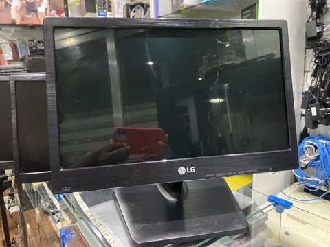 Monitor LG slim 16 HD " 16M38A-B” - comprar online