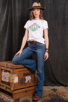 CALÇA FEMININA TASSA BOOT CUT CINTURA ALTA MEDIUM WASH - cod:15981 - Bovitik Farm & Ranch