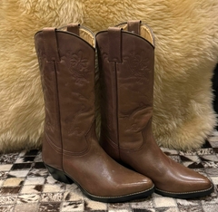 BOTA TEXANA DE BICO FINO COM SALTO CARRAPETA - COD: 9353 - comprar online