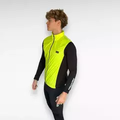 CHALECO ROMPEVIENTO ULTRALIVIANO AMARILLO FLUOR - tienda online