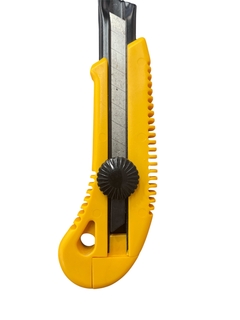 Estilete Norma L550 largo lamina de 18mm - comprar online