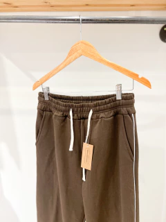 Jogging Baggy Madness Brown en internet