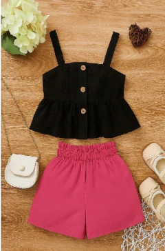 Conjunto Infantil e Juvenil para Meninas e Adolescentes Blusa Cropped Laise com Forro e Botão e Shorts Alfaiataria CJI041