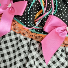 Vestido caipira luxo xadrez preto e branco Festa Junina São João na internet