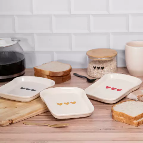 PLATO TOSTADA BEIGE CORAZONES