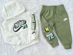 Conjunto Nike branco/verde