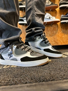ZAPATILLAS KALIS 4 SS DC (GRIS/BLANCO)