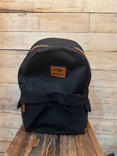 MOCHILA BASE ECO CUERO MORMAII (NEGRO) en internet