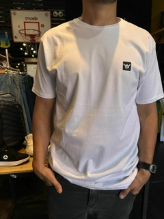 REMERA MC LOGOMINI HANG LOOSE (BLANCO) - comprar online