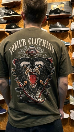 REMERA MC BEAR VOMER (VERDE)