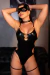3056- FANTASIA ERÓTICA MISTÉRIO SEDUTOR BODY PRETO EM VINIL GAROTA VENENO PLUS SIZE