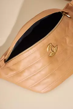 Riñonera Cerise Camel en internet