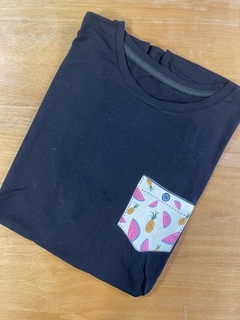 Camiseta Masculina Bolso Fruta