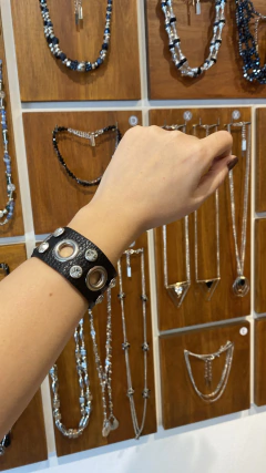 Pulsera cuero TROYA en internet