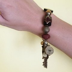 Pulsera fantasía con accesorios colgantes - MARÍA VICTORIA - Ropa y accesorios - Tienda Online