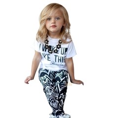 Conjunto niña remera blanca manga corta pantalón blanco y negro casual urbano
