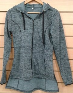 Campera deportiva mujer capucha hoddie lycra frisa bolsillos cordón ajustable cuello alto en internet