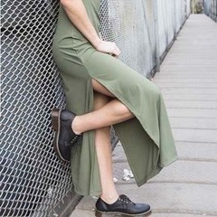Vestido mujer largo con tajo verde premilitar, lycra, marca RIMMEL en internet