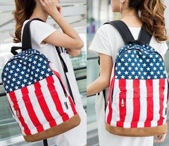 Mochila de mujer, cuero sintético, con bolsillo delantero con cierre de metal, bandera de EE.UU. o Gran Bretaña - MARÍA VICTORIA - Ropa y accesorios - Tienda Online