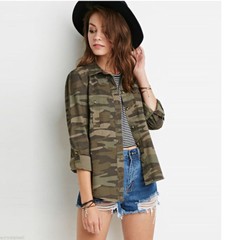 Camisa mujer animal print verde militar botones gruesa modelo vintage importada - MARÍA VICTORIA - Ropa y accesorios - Tienda Online