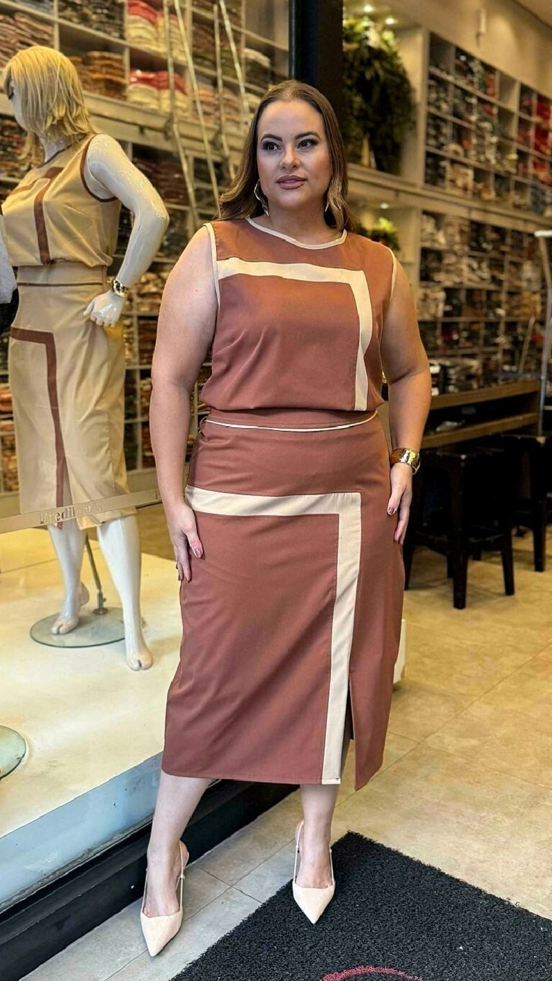 Conjunto Saia Midi e Regata Bicolor Plus Size