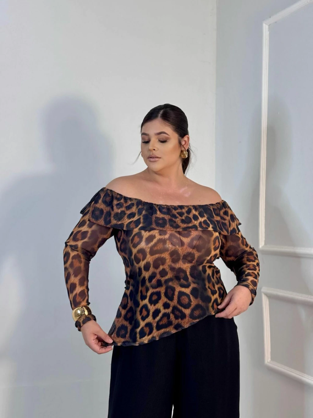 Blusa Tule com Manga Longa Plus Size