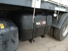 TANQUE LATERAL 250 LITROS CON SOPORTES - tienda online