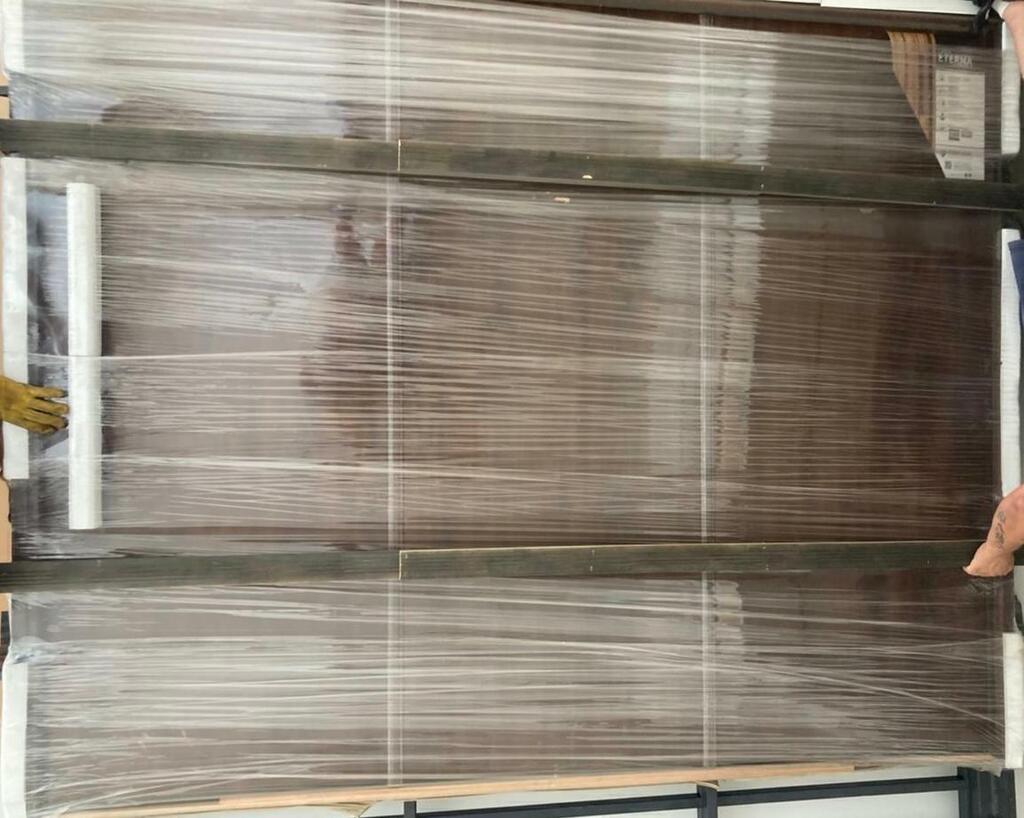 PORTON M1100 CORREDIZO 3H CEDRO MARCO DE MADERA 80 DERECHA LINEA ETERNA